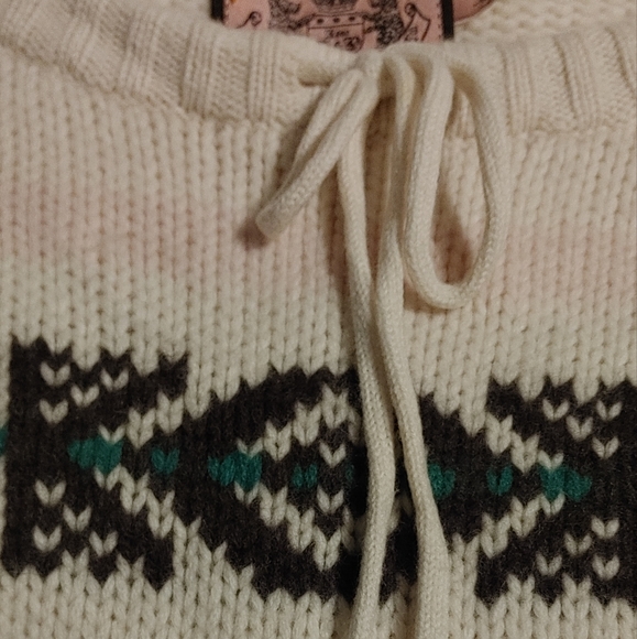 Juicy Couture Wool\ Cashmere Sweater SZ.Med - Picture 3 of 6